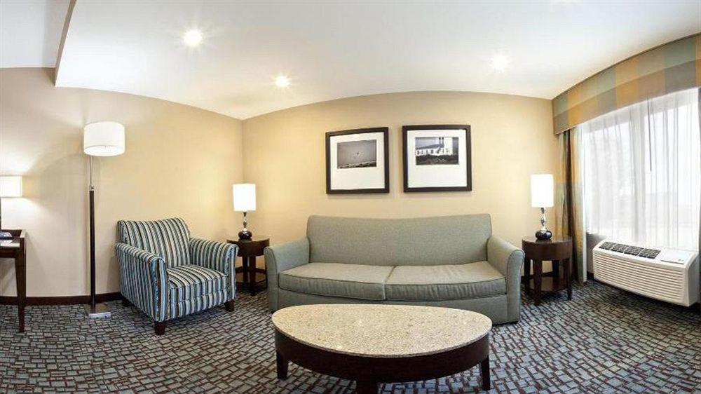 Holiday Inn Express Jacksonville Beach By Ihg Exterior foto